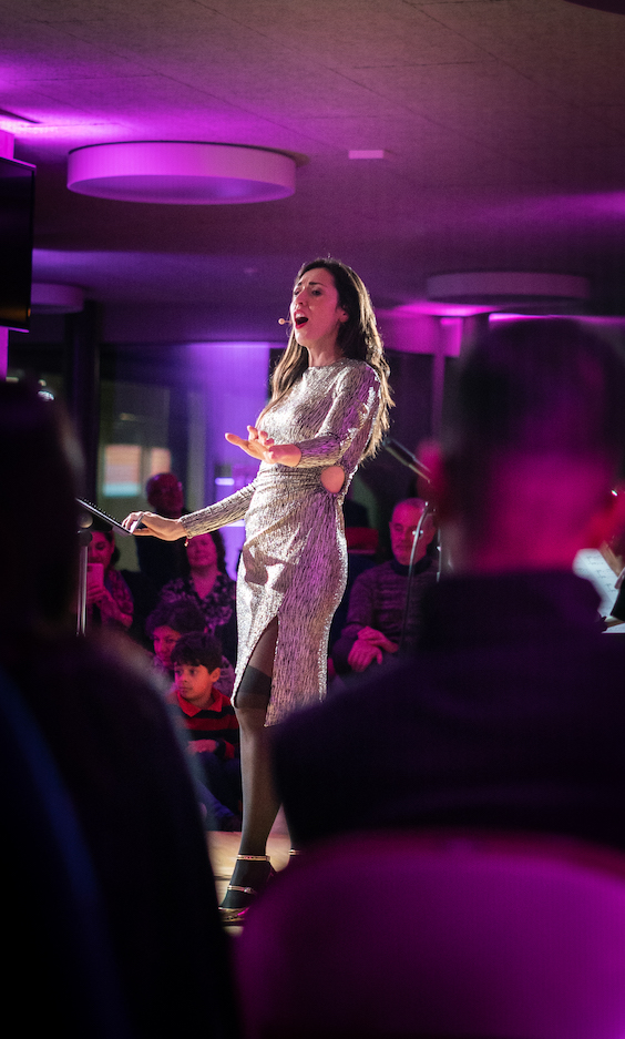 Mariana Flores, Alfonsina, Cappella Mediterranea